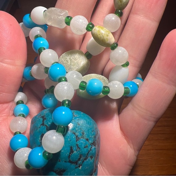 Chunky synthetic Turquoise Beaded Necklace With Huge Raw Turquoise - Picture 5 of 10